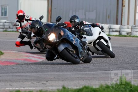 Στην πίστα τα μέλη του MotoGrandPrix Club και μαζί ο πολυπρωταθλητής Σάκης Συνιώρης